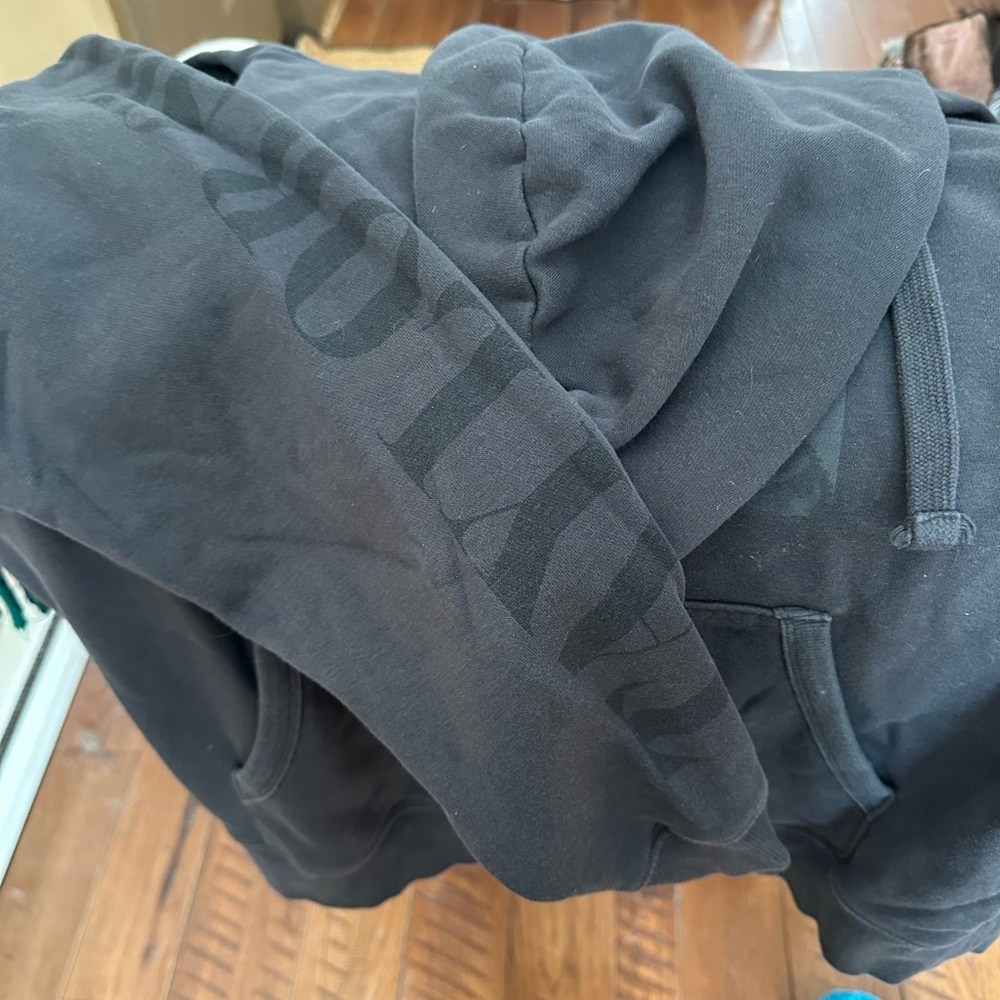 Taylor Swift Concert Black Hoodie - Picture 4 of 4